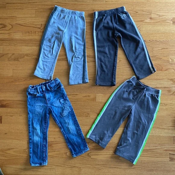 Bundle of 12 Items! Boys size 4 - Picture 6 of 10